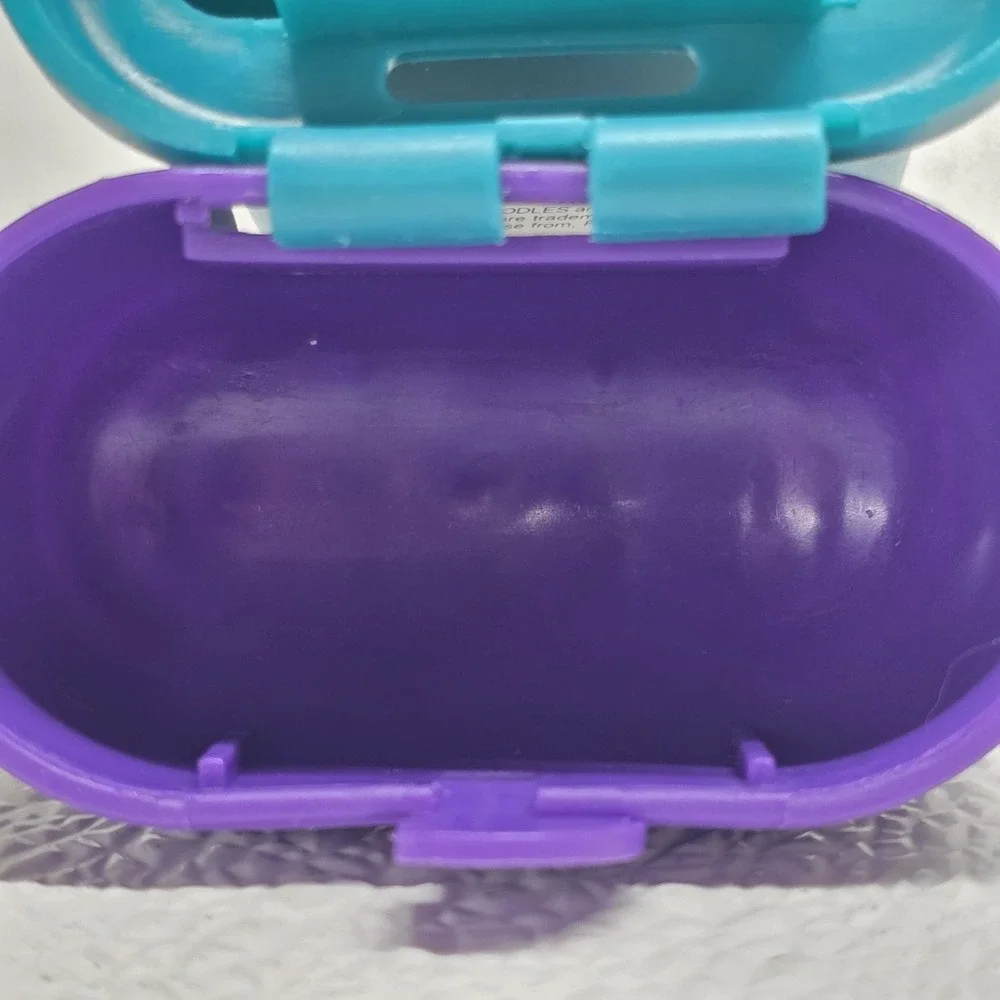 Vintage 1993 Caboodles Plastic Purple & Blue Teal Green Razor Case Holder